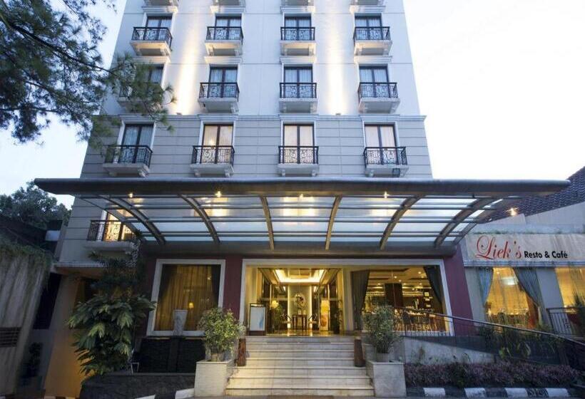 Отель Asmila Boutique