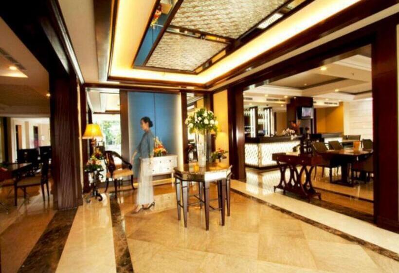 Отель Asmila Boutique