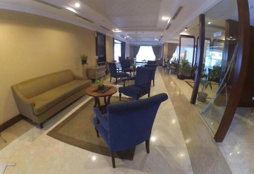 Отель Asmila Boutique