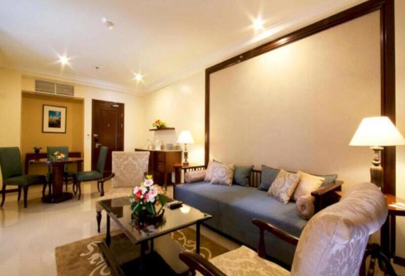 Отель Asmila Boutique