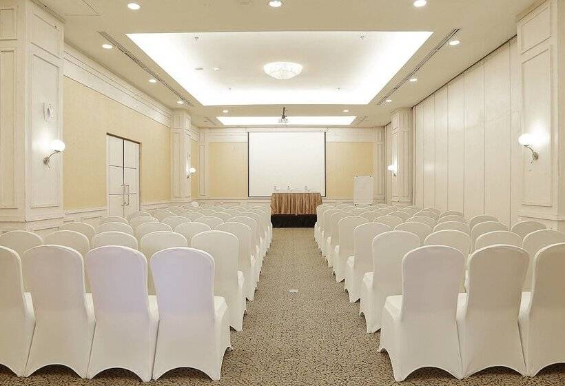 Aston Jayapura Hotel and Convention Center