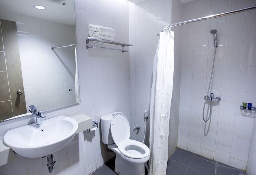 فندق Aston Ketapang City