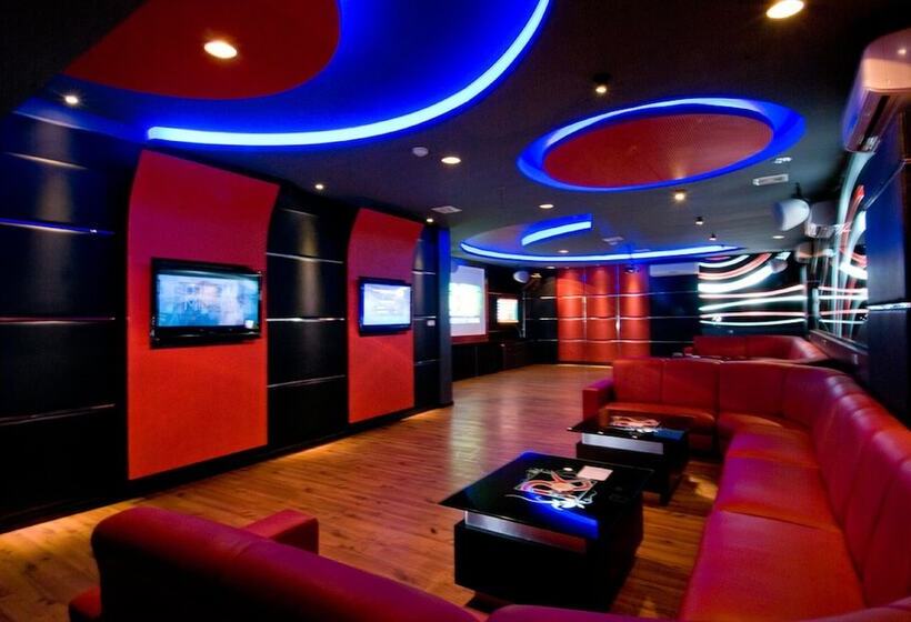 Aston Pontianak Hotel And Convention Center