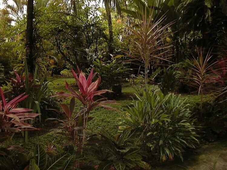 בית מלון כפרי Atlantida Lodge