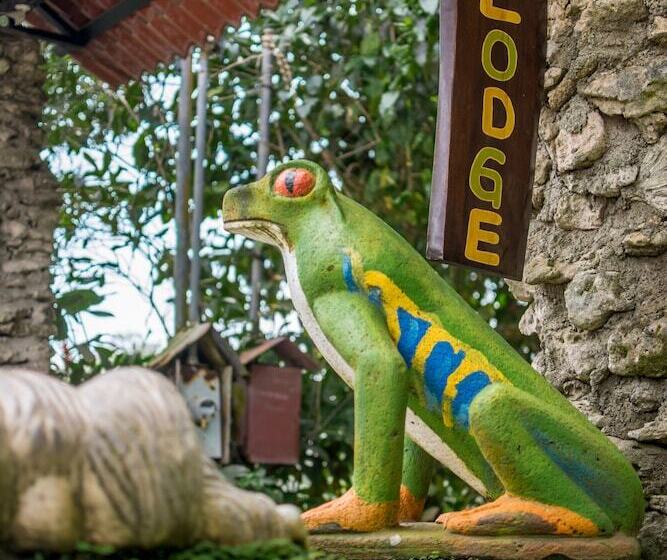 בית מלון כפרי Atlantida Lodge