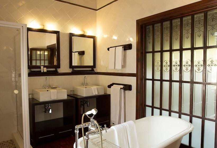 酒店 Audacia Manor