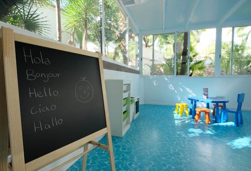 Azuline Hotel Palmanova Garden