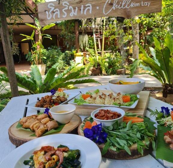 בית מלון כפרי Baan Panwa Resort