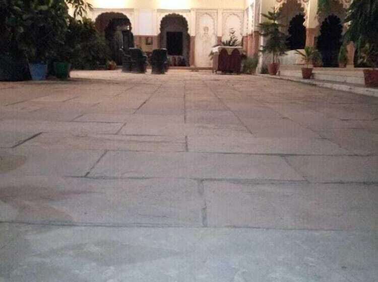 فندق Bassi Fort Palace