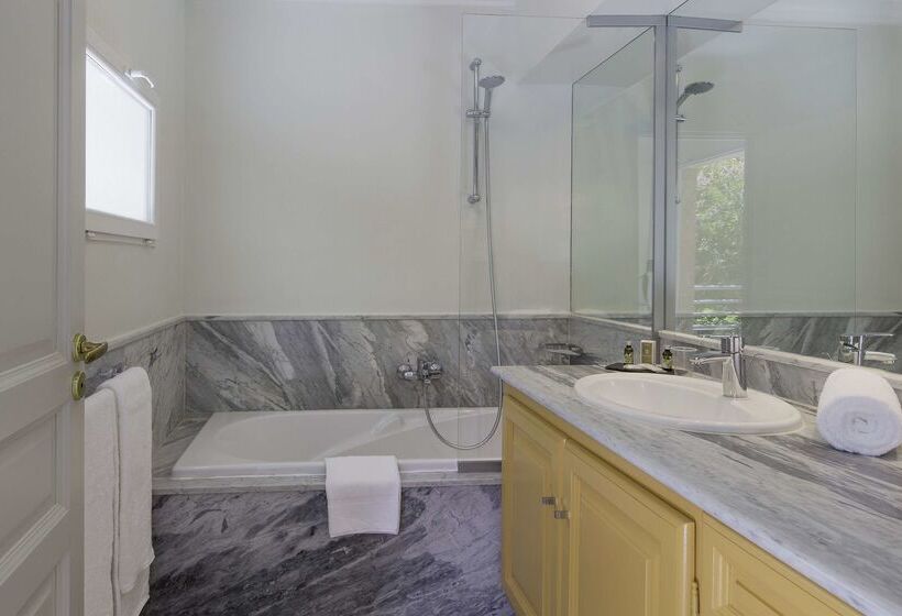 ホテル Best Western Plus  San Damianu