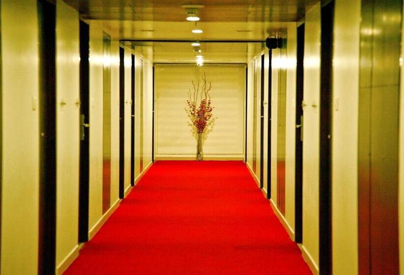 Отель Best Western Ramachandra