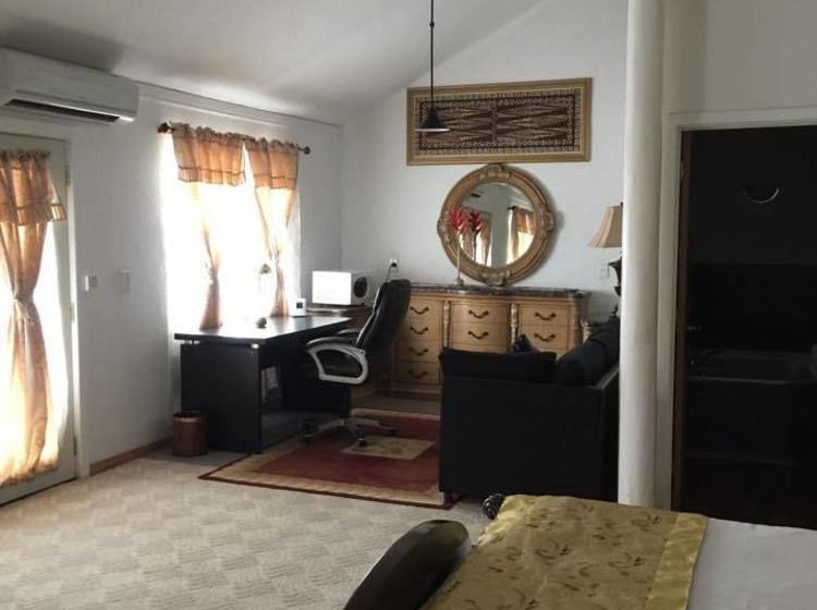 هتل Black Pearl Suites