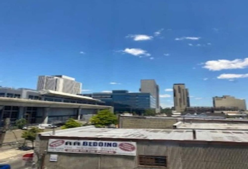 ホテル Blue Bird Inn