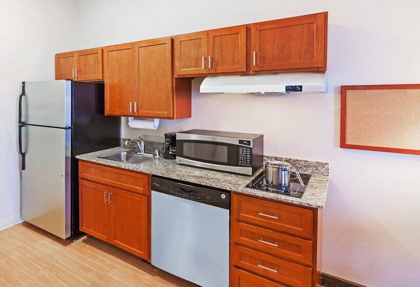 호텔 Candlewood Suites El Paso, An Ihg