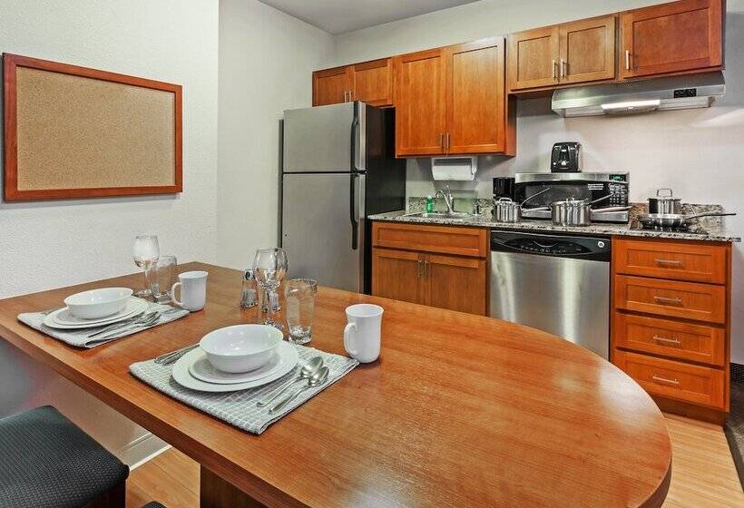 호텔 Candlewood Suites El Paso, An Ihg