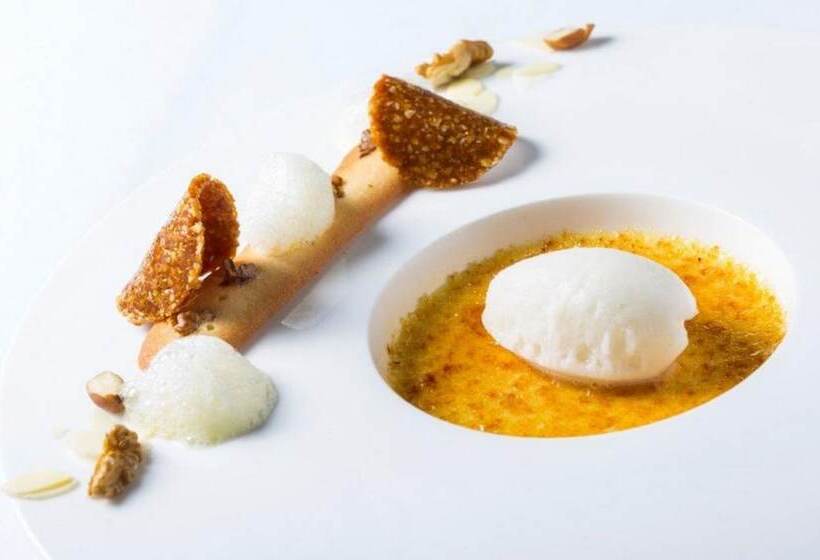 فندق Castel Damandre