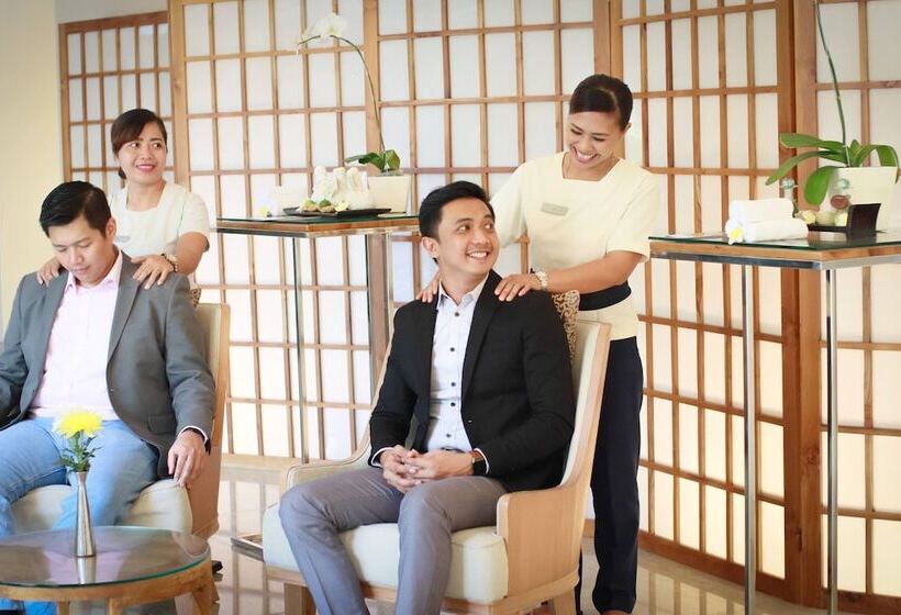 호텔 Courtyard By Marriott Bali Nusa Dua Resort