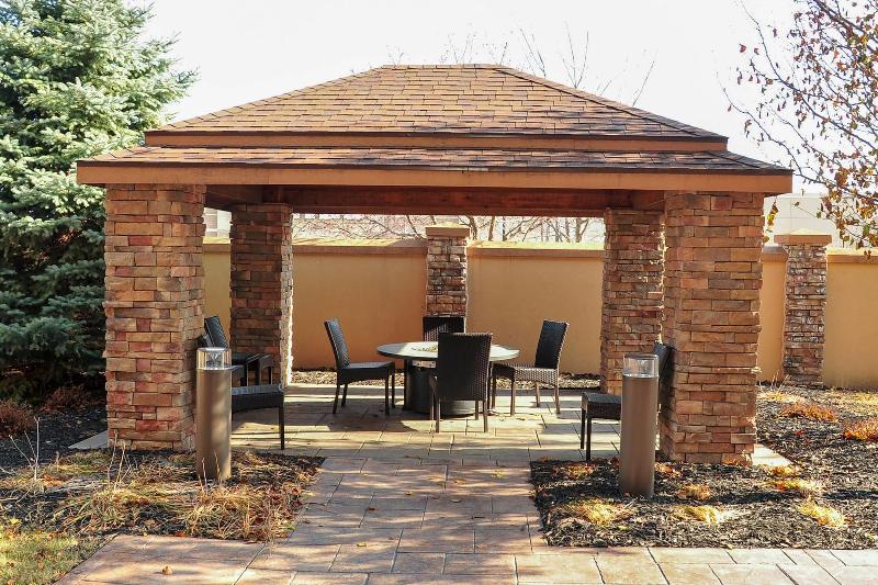 호텔 Courtyard Des Moines West Jordan Creek