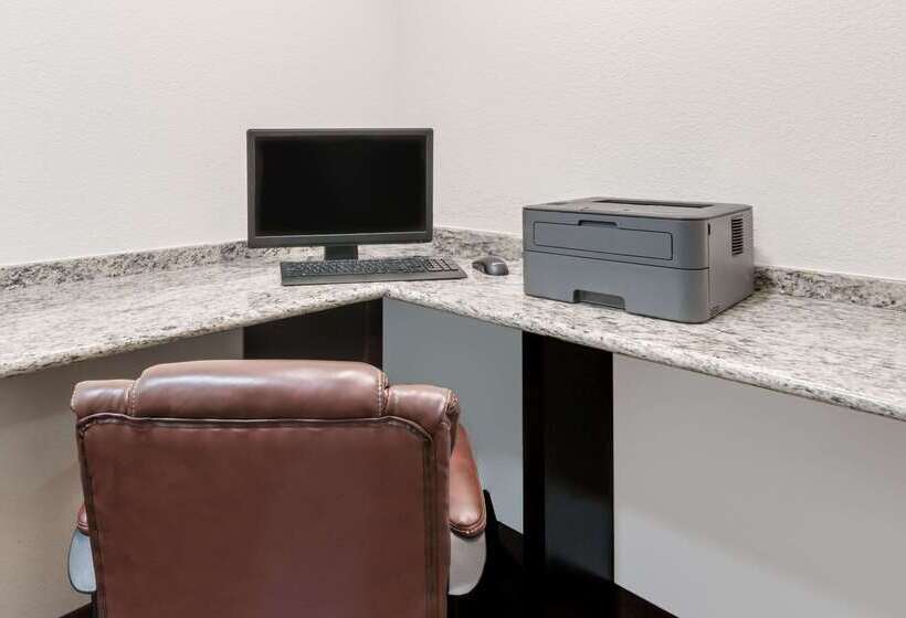 호텔 Days Inn & Suites By Wyndham Dallas