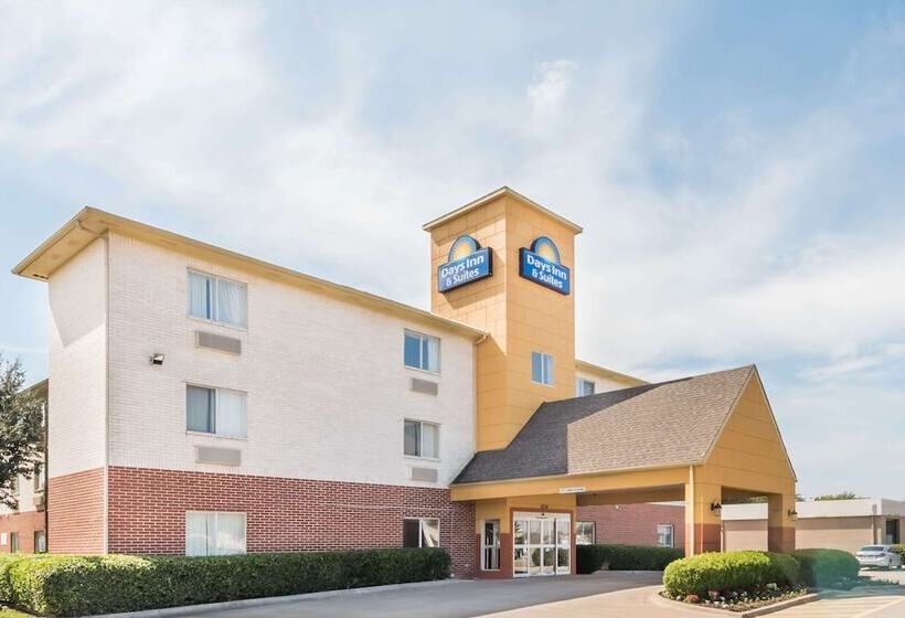 هتل Days Inn & Suites By Wyndham Dallas