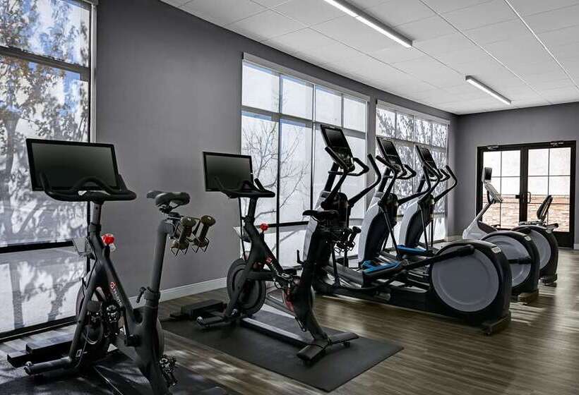 호텔 Doubletree By Hilton Denver International Airport