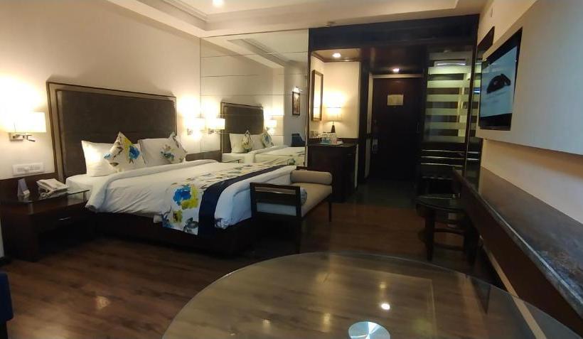 酒店 Inn Riviera Jammu