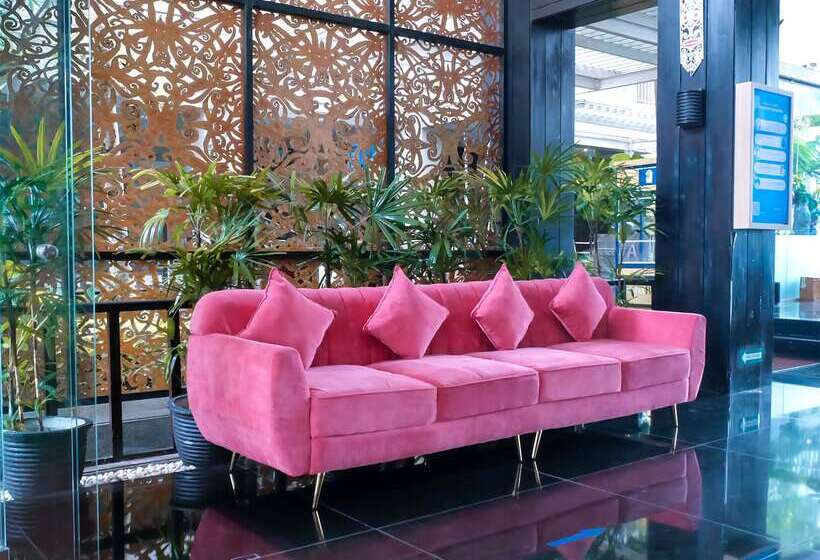 Golden Tulip Balikpapan Hotel & Suites