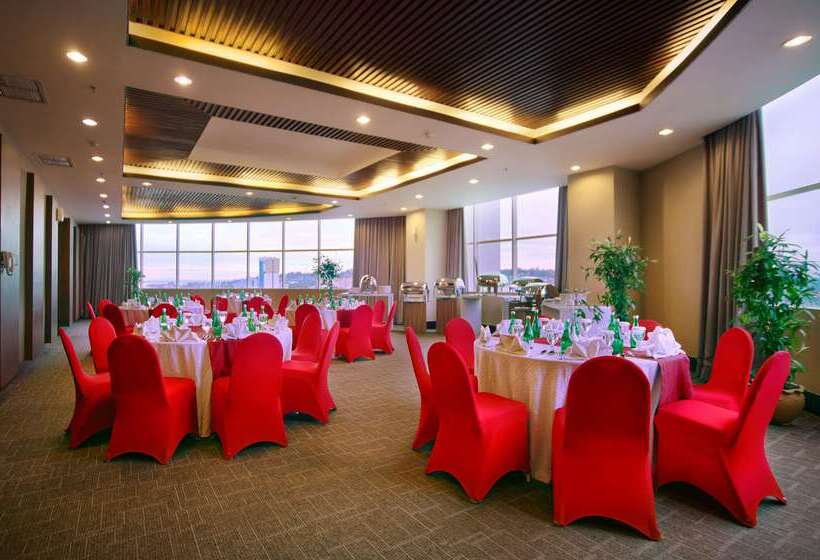 Golden Tulip Balikpapan Hotel & Suites