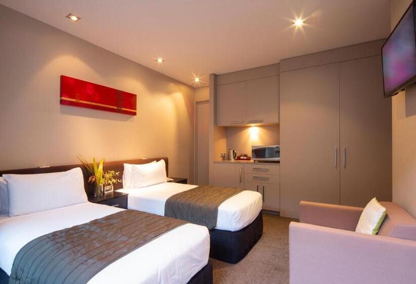 هتل Highview Apartments