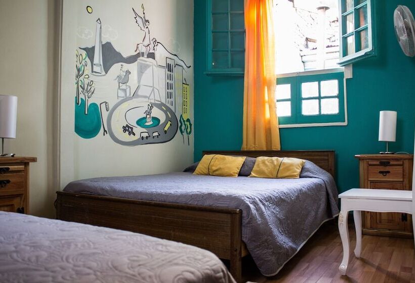 فندق Hostal Forestal