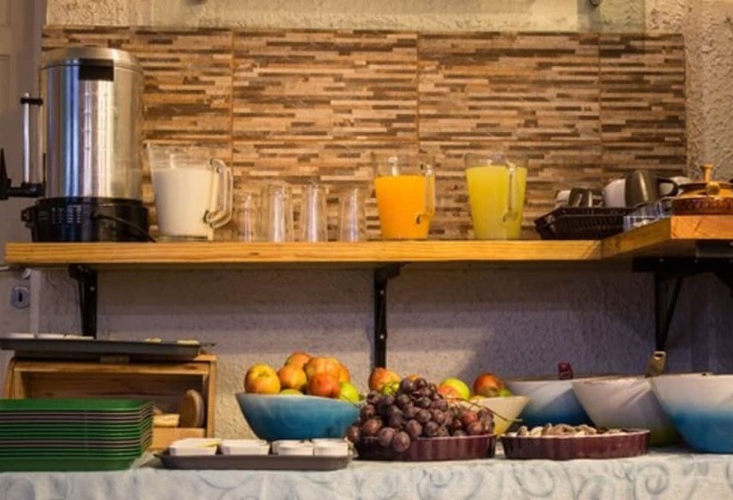 فندق Hostal Forestal