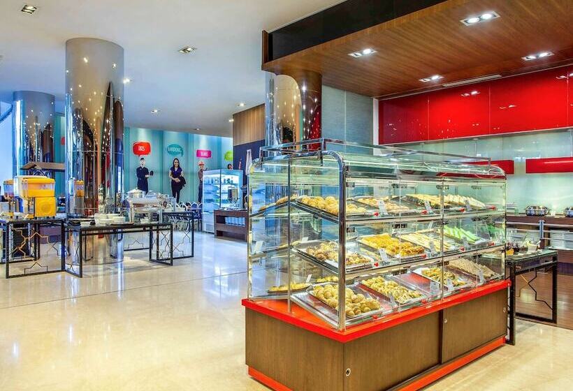 هتل Ibis Bandung Trans Studio