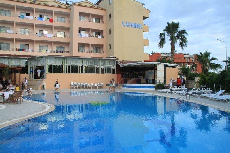 בית מלון כפרי İstanbul Beach