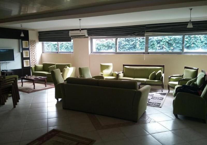 בית מלון כפרי İstanbul Beach