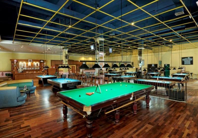 فندق Kuta Station