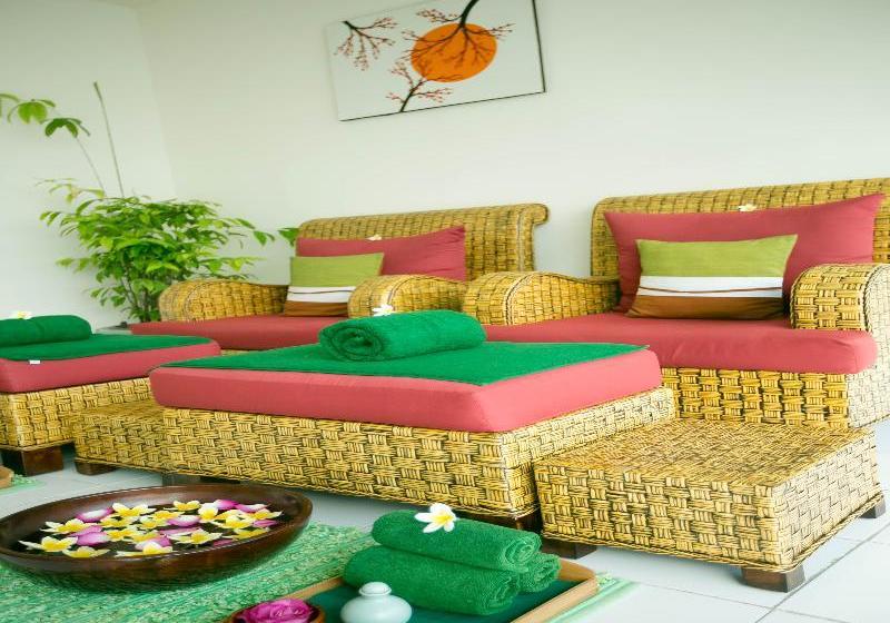 فندق Kuta Station