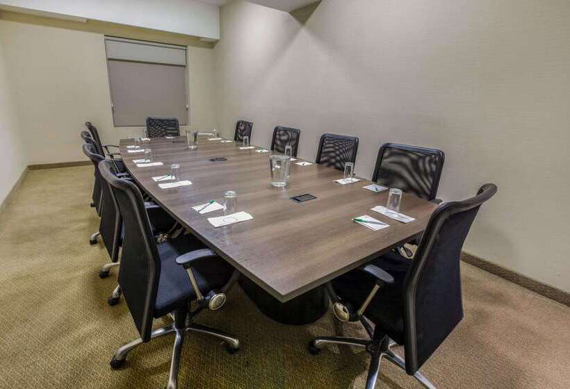 בית מלון כפרי La Quinta By Wyndham Poza Rica