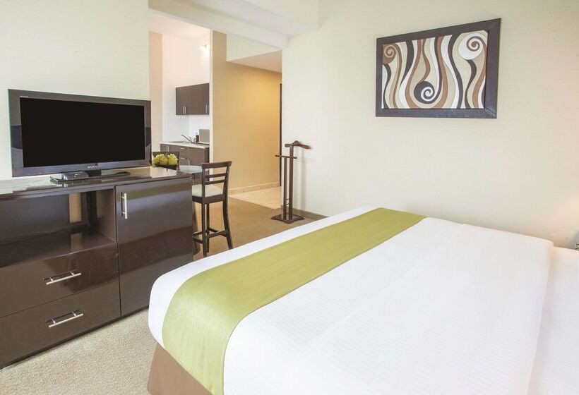 בית מלון כפרי La Quinta By Wyndham Poza Rica