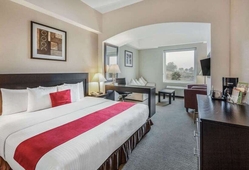 בית מלון כפרי La Quinta By Wyndham Poza Rica