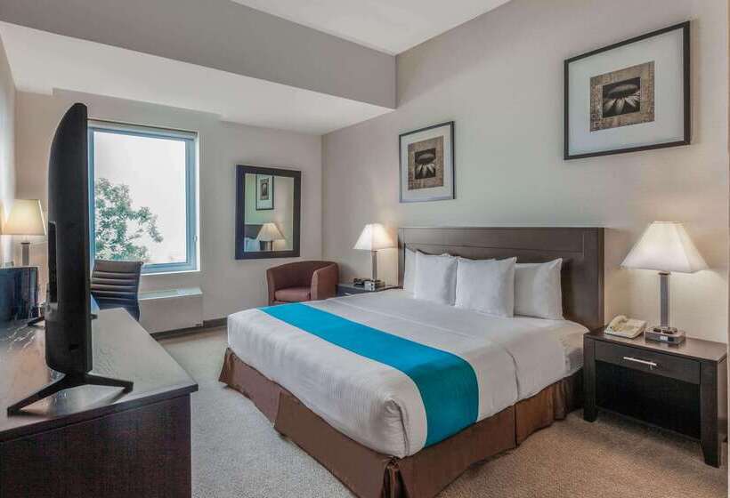 בית מלון כפרי La Quinta By Wyndham Poza Rica