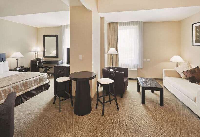 בית מלון כפרי La Quinta By Wyndham Poza Rica