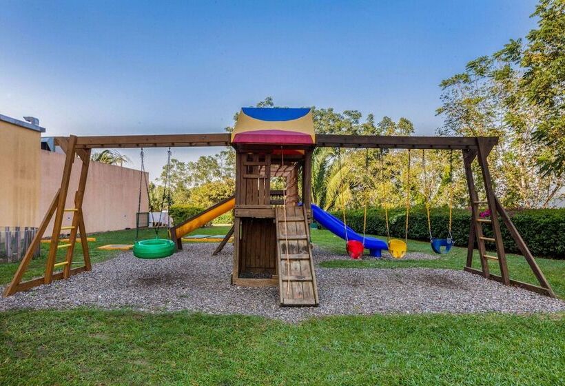 בית מלון כפרי La Quinta By Wyndham Poza Rica