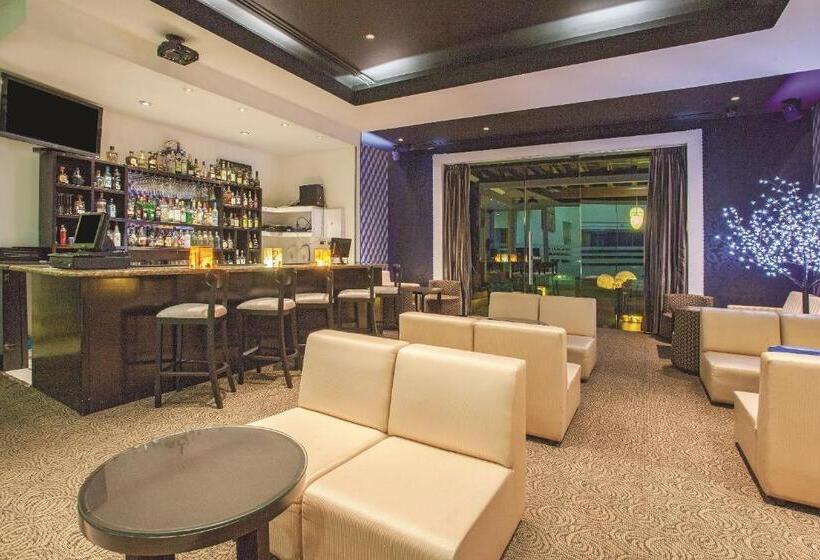 בית מלון כפרי La Quinta By Wyndham Poza Rica