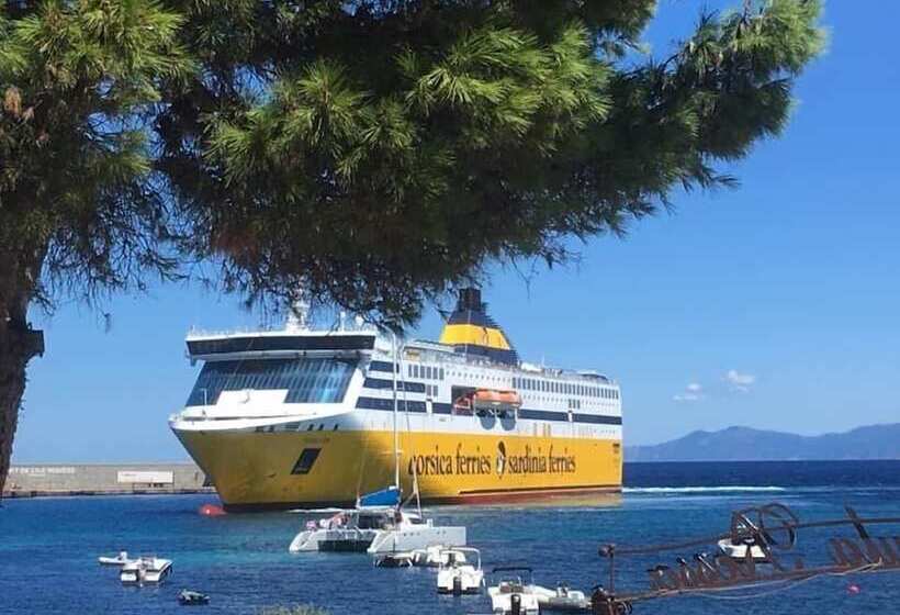 هتل L'isula Rossa