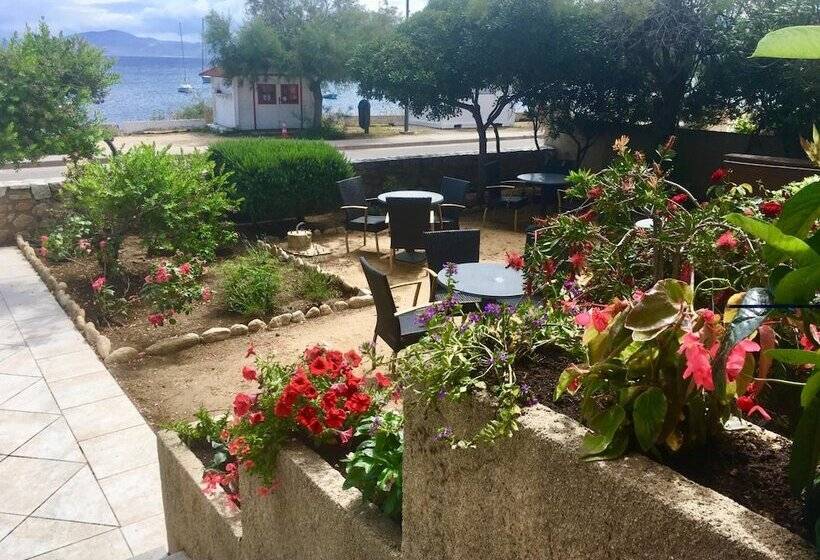 Отель L'isula Rossa