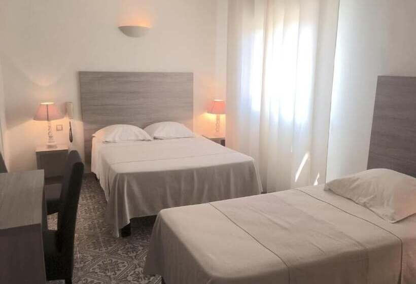 Отель L'isula Rossa