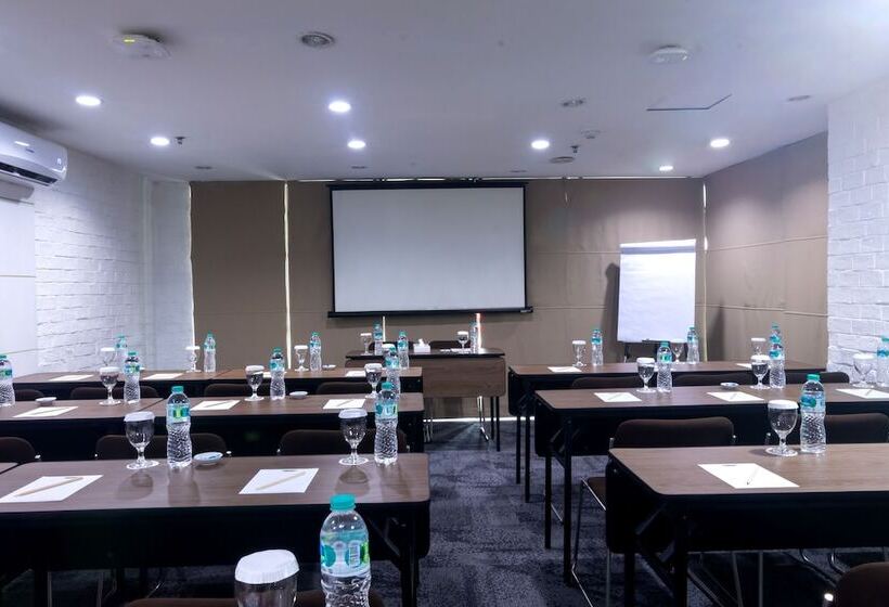 Maxonehotels.com At Sabang