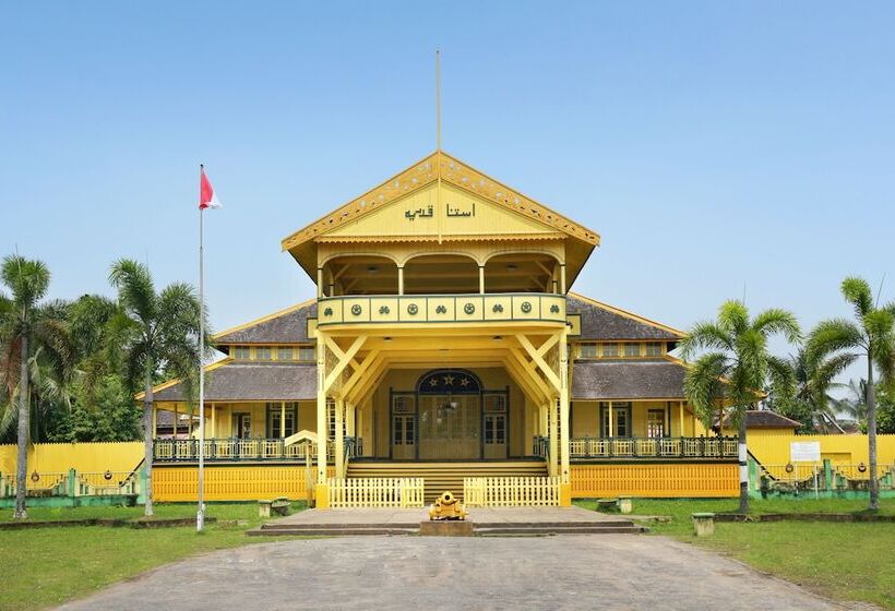 فندق Mercure Pontianak City Center