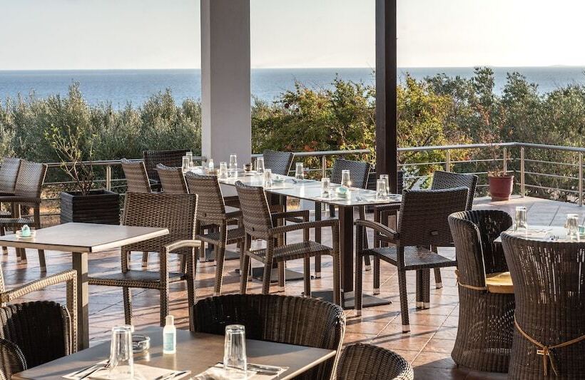 Отель Porto Belissario