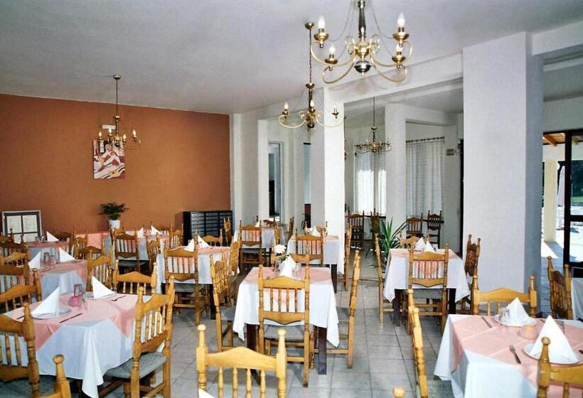 Отель Prassino Nissi